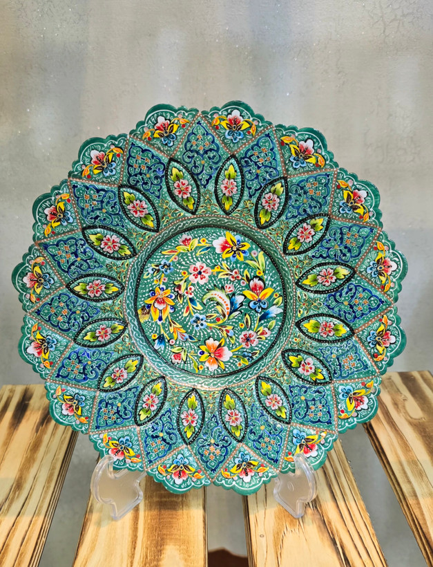 کاسه بشقاب زمردی میناکاری