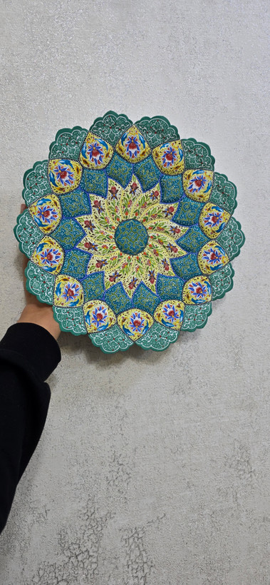 بشقاب میناکاری دیوارکوب ۳۰ سانتی